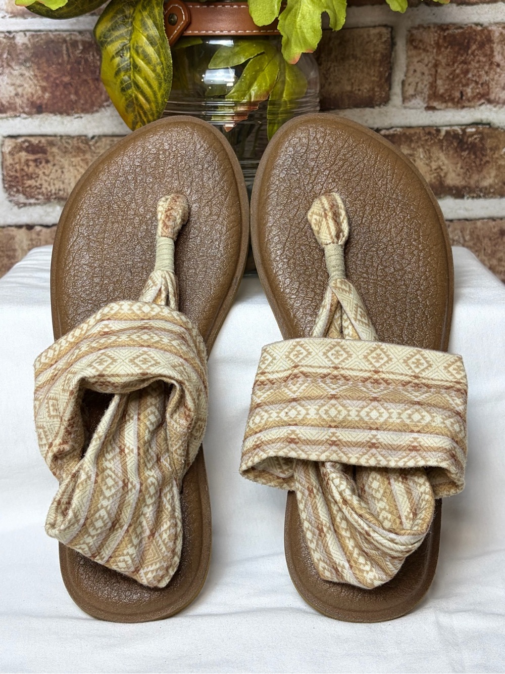 Sanuk Yoga Sling 2 Women Sandal Size 8 Casual Comfort Brown Fabric Straps Casual